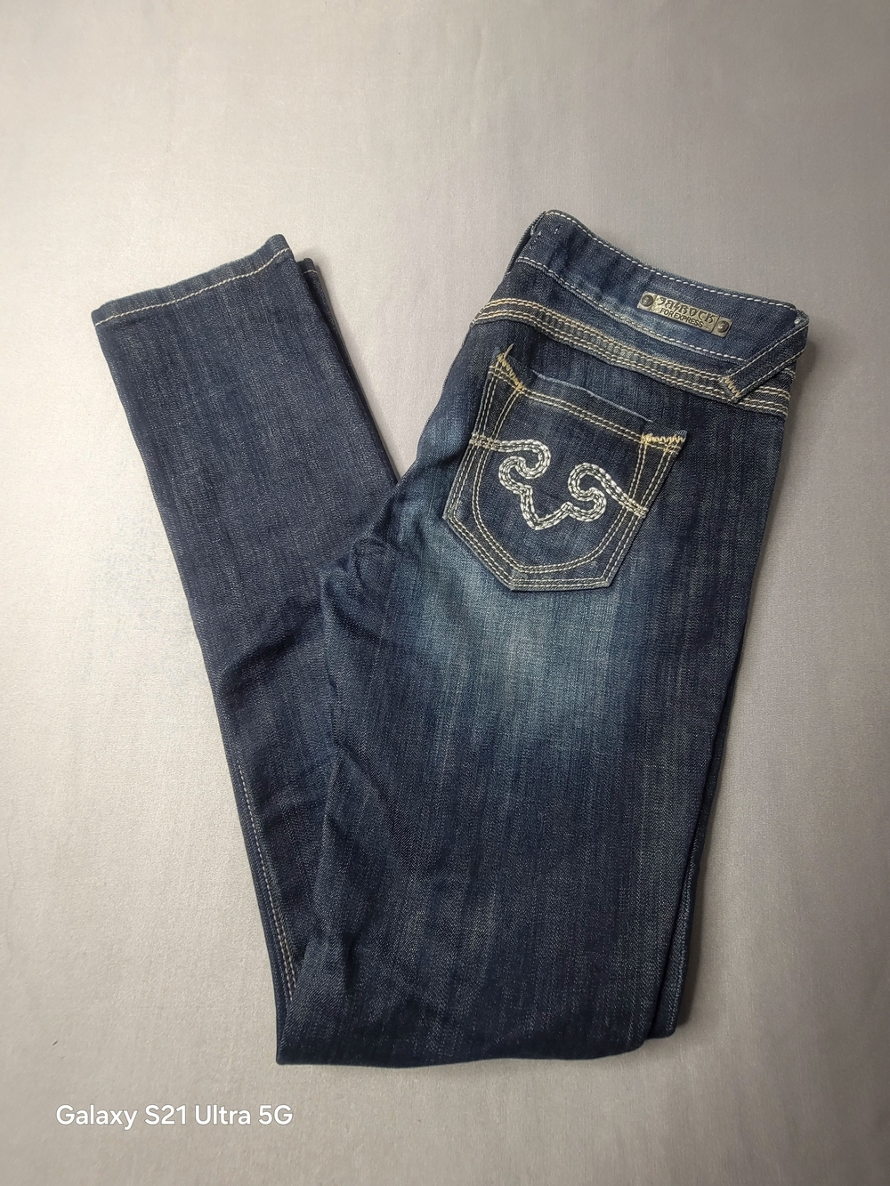 RE ROCK Womens Dark Indigo Skinny Jeans with Embroidered Back Pockets Size 6R